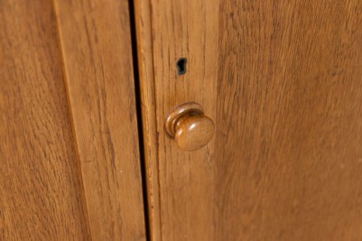 mann-egerton-office-cupboard-handle